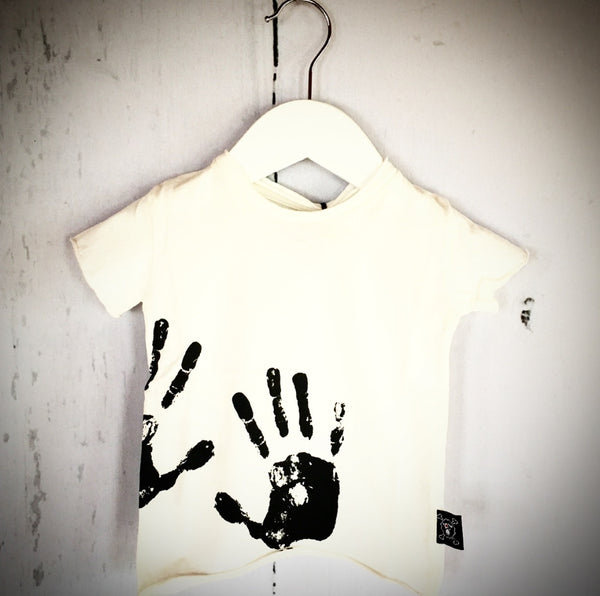 Nununu handprint tshirt